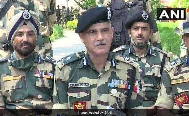 ?Big Breaking..जम्मूमध्ये भारत-पाकिस्तान आंतरराष्ट्रीय सीमा कुंपणाच्या अगदी खाली एक 20 मीटरचा बोगदा आढळला..सीमा सुरक्षा दलाची कार्यवाही...