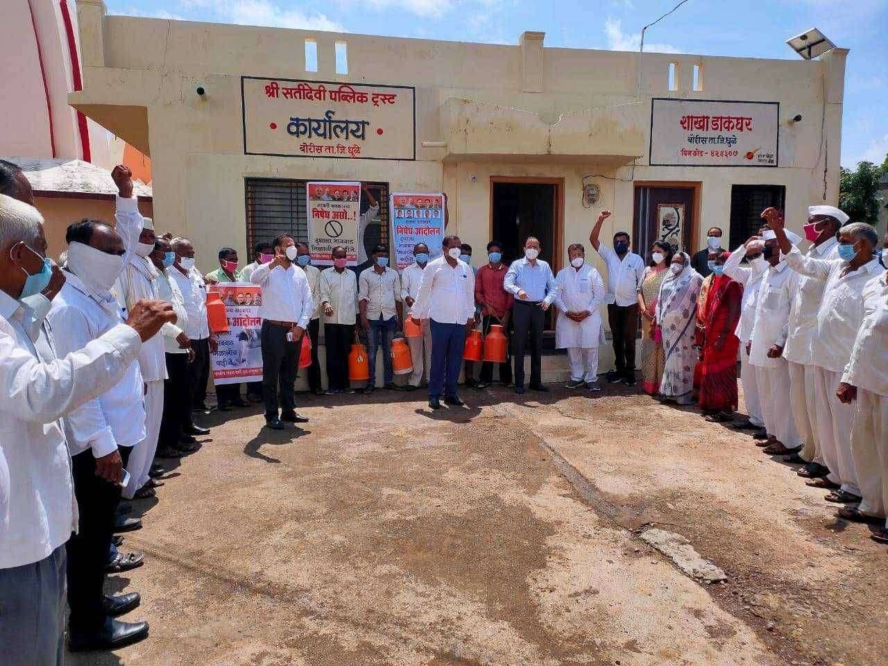 बोरीस येथे आरो वॉटर व एटीएम वॉटर जलसेवा लोकार्पण संपन्न