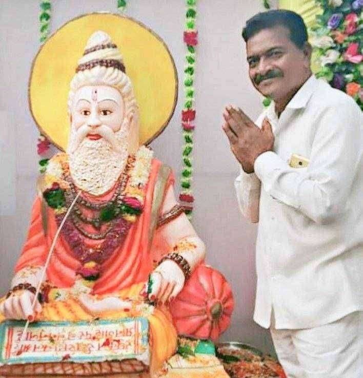 कोळी समाजाने दि.९ अॉगस्ट रोजी आदिवासी दिन साजरा करावा.. तालुकासंपर्कप्रमुख..जगन्नाथ बाविस्कर यांचे आवाहन.