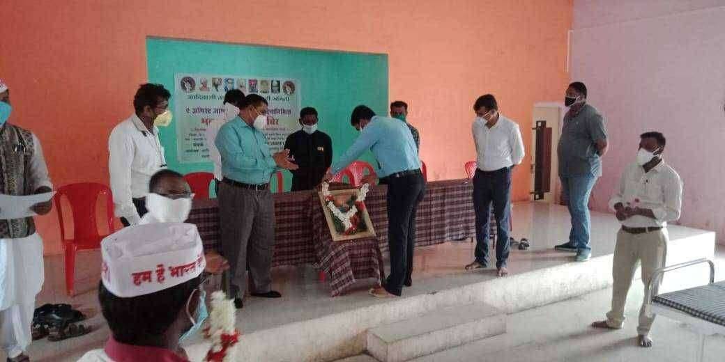 ऑगस्ट जागतिक आदिवासी दिनानिमित्त आदिवासी तडवी भिल्ल युवा कृती समिती तर्फे भव्य रक्तदान शिबीर फैजपूर येथे पार पडला