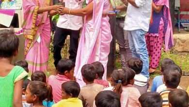 जागतिक आदिवासी दिनानिमित्त भव्य रक्तदान शिबिर व १० वी १२ उत्तीर्ण झालेल्या विध्यार्थ्याचा सत्कार सोहळा