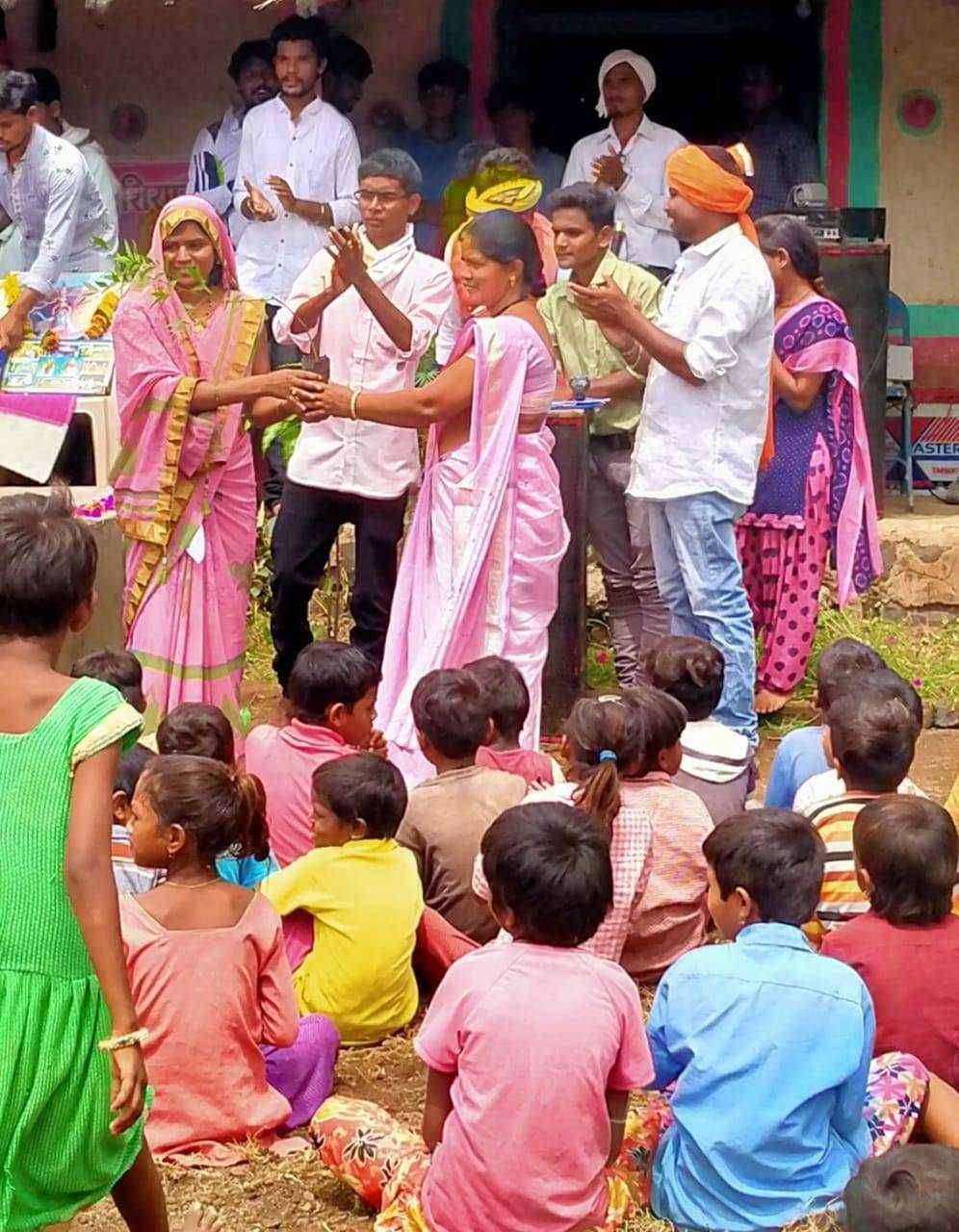 शिरपूर येथे आज दिनांक ९ ऑगस्ट २०२० रोजी जागतिक आदिवासी दिनानिमित्त भव्य रक्तदान शिबिर व १० वी १२ उत्तीर्ण झालेल्या विध्यार्थ्याचा सत्कार सोहळा