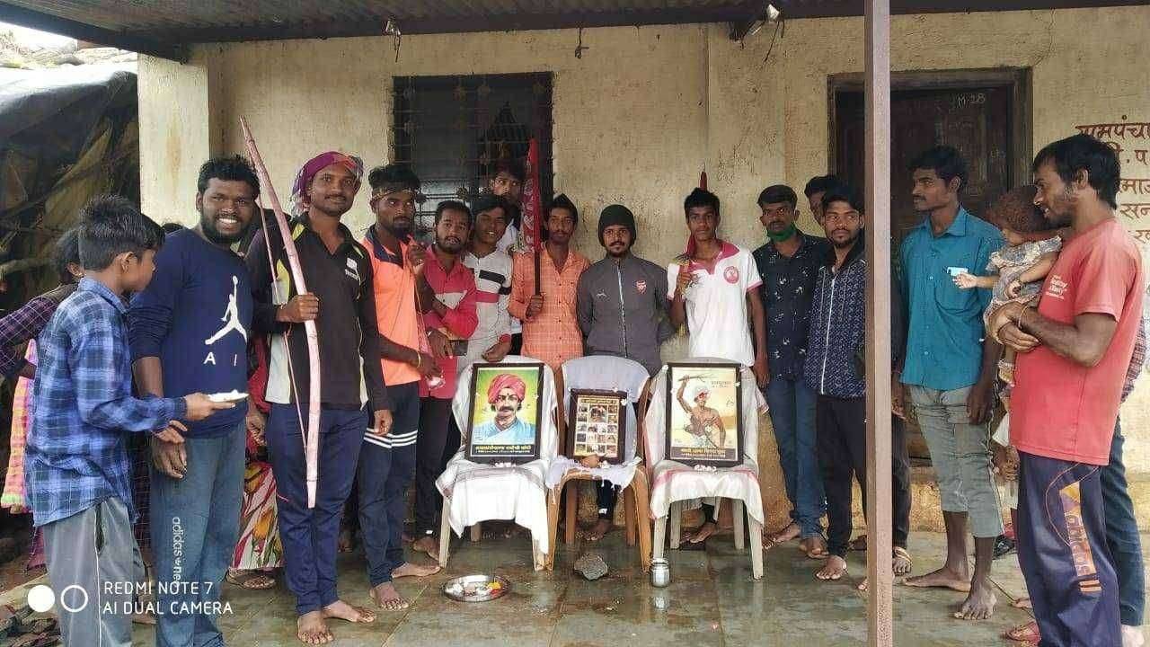 जागतिक आदिवासी दिन गावागावात साजरा