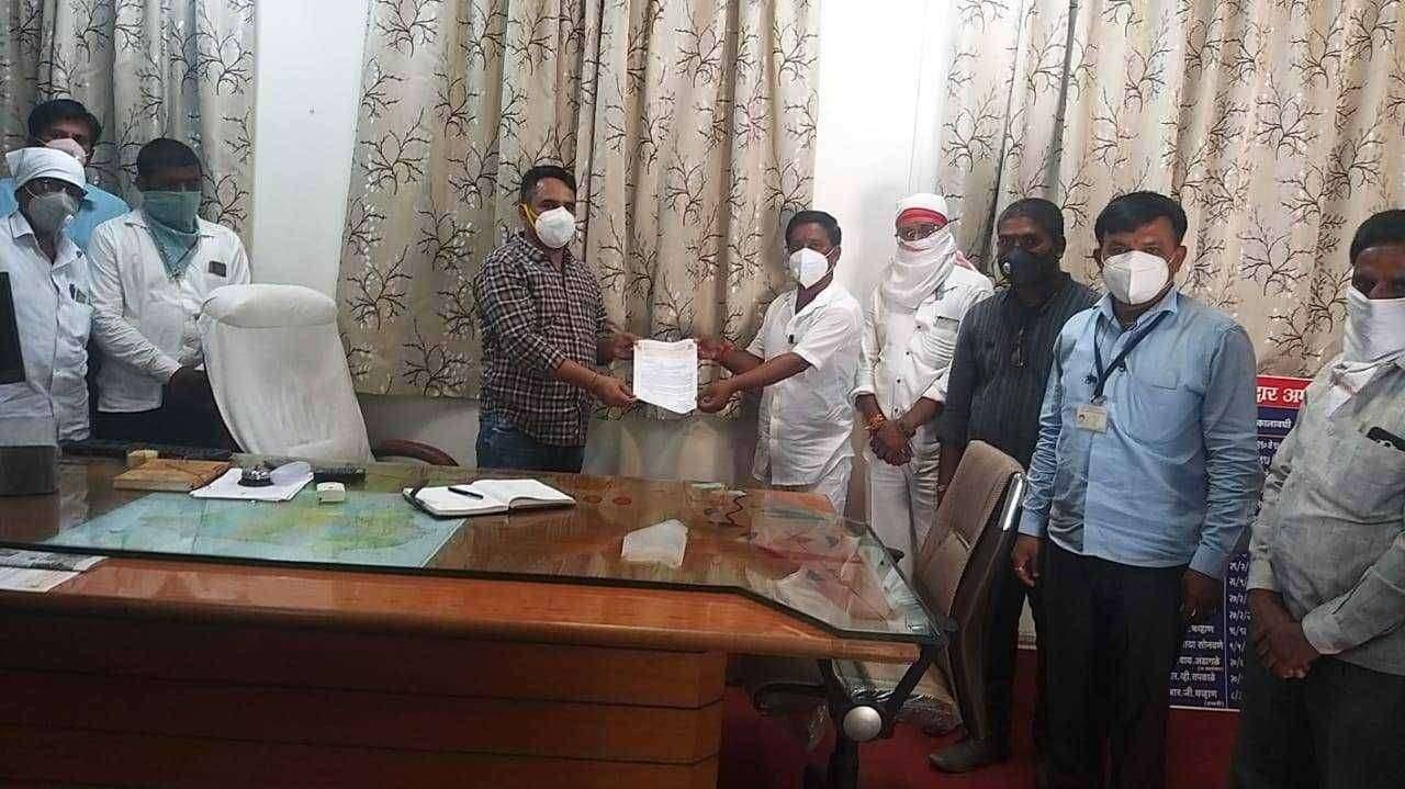 कोव्हीड 19 चे कर्तव्य पार पाडत असताना मृत पोलीस पाटील यांच्या वारसास विमा रक्कम मिळावी..पोलीस पाटील संघटनेचे निवेदन..