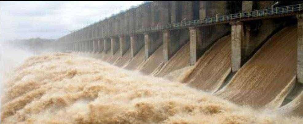 ?️ Big Breaking..हतनूर प्रकल्पाचे 24 दरवाजे पूर्ण उघडले तापीकाठच्या गावांना सतर्कतेचा इशारा