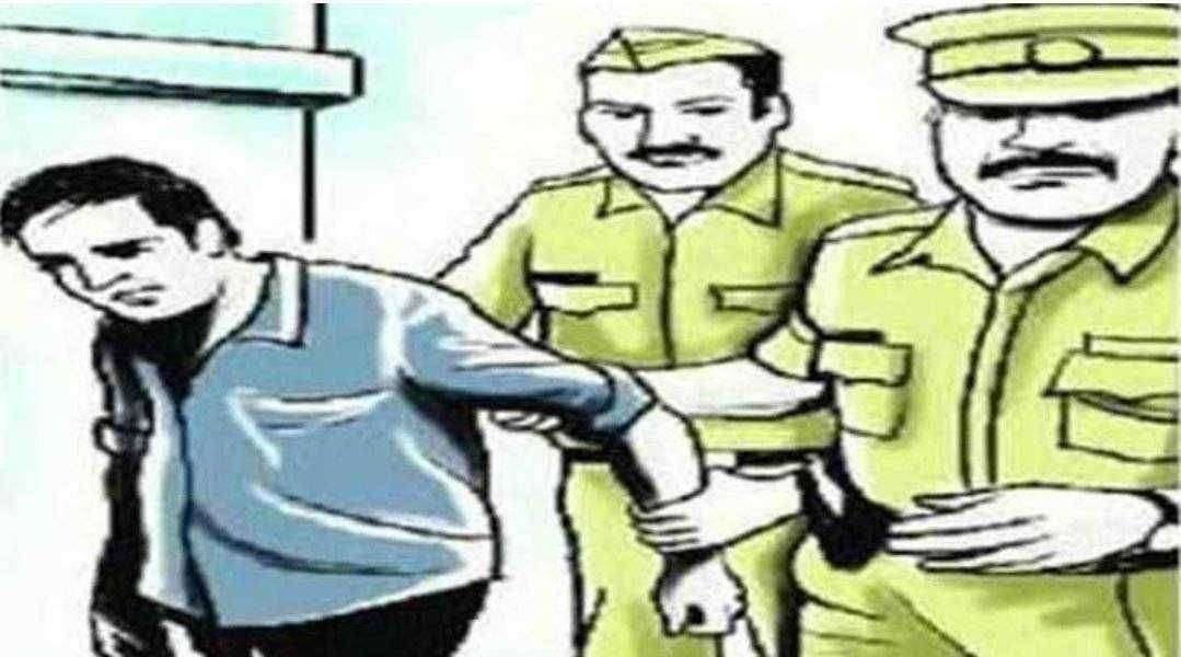 मेहुनबारे येथे वाळू चोरीच्या 2 ओमनी महसूल पथकाच्या ताब्यात