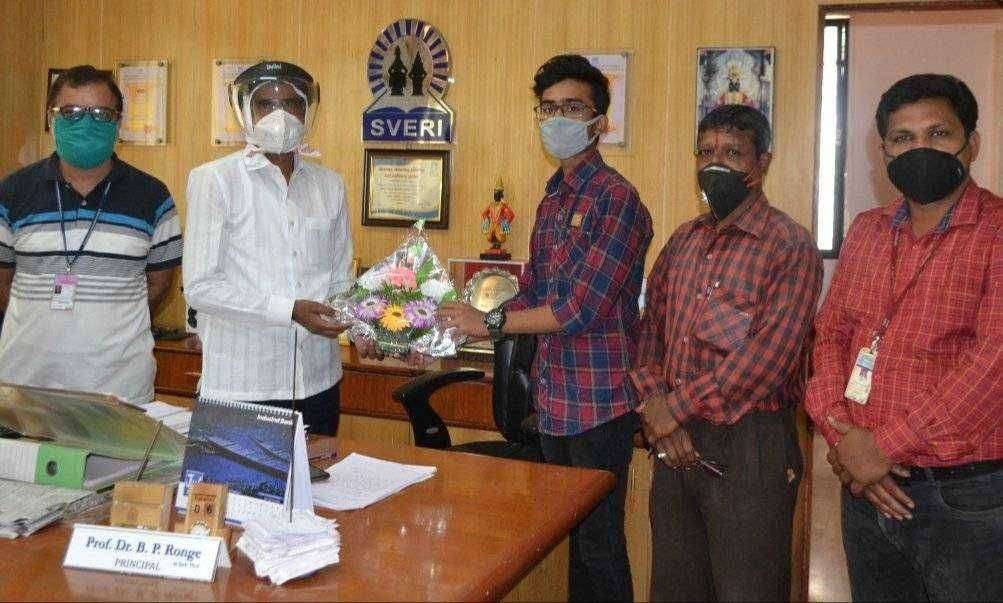 स्वेरी डिप्लोमाच्या ओम हरवाळकर यांचे इथिकल हॅकिंग स्पर्धेत यश