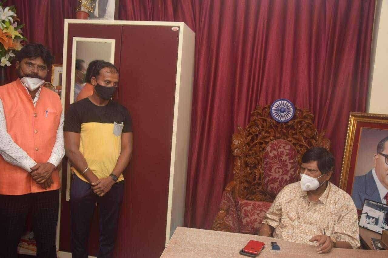 ?️ राजकारण..ब्राम्हण समाजाच्या नेत्यांचा रि.पा.ई (आठवले)पक्षामध्ये महाराष्ट्ररत्न अनिलभाई गांगुर्डे यांच्या नेतृत्वात प्रवेश.