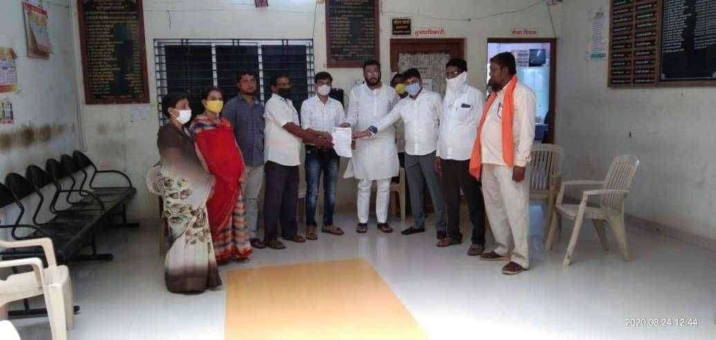 सावदा शहरातील हद्द वाढीव भागातील गरीकांना, नागरी सुविधा उपलब्ध करून देण्याची राष्ट्रवादी काँग्रेसच्या नगरसेवकांची मागणी