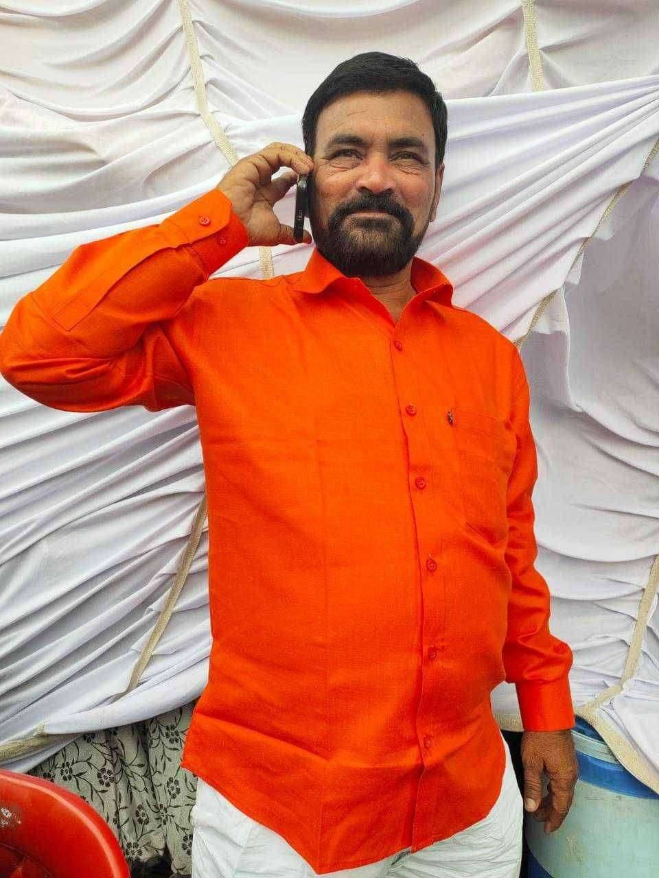 अकलूज येथील कोरोना वरती मात करून वडील आणि मुलगा हे दोन वाघ घरी परतले