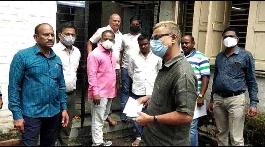 ? Crime Diary..पोलिसांकडून च लाच घेणारा लिपीक एसीबी च्या जाळ्यात.