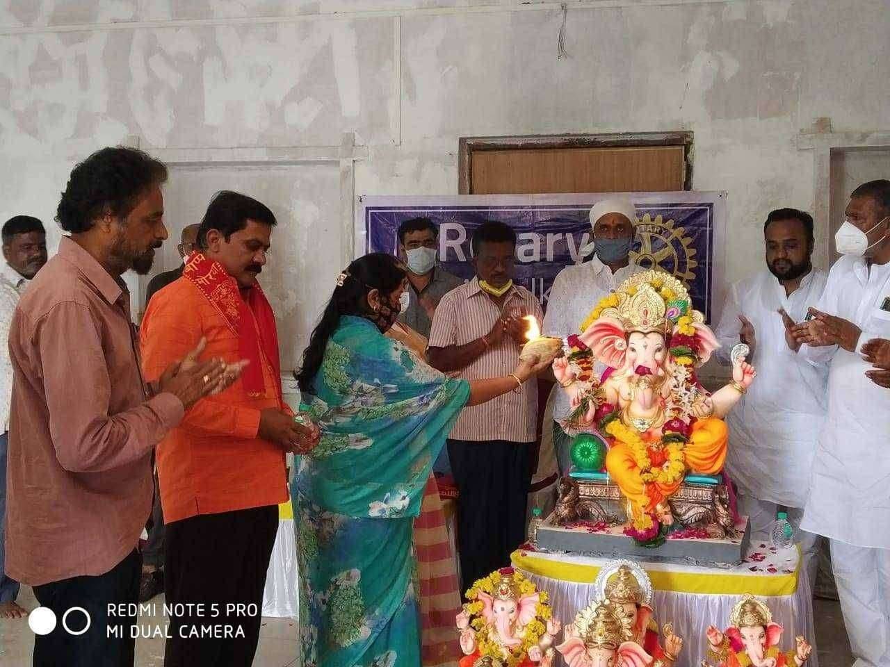 पर्यावरणपूरक गणेश विसर्जन उपक्रमास अक्कलकोट मध्ये चांगला प्रतिसाद ..पाचशे गणपती दान