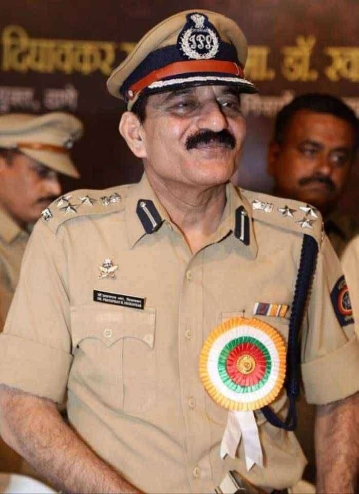 काळ्या आईशी नाळ जुळलेला पोलीस अधिकारी