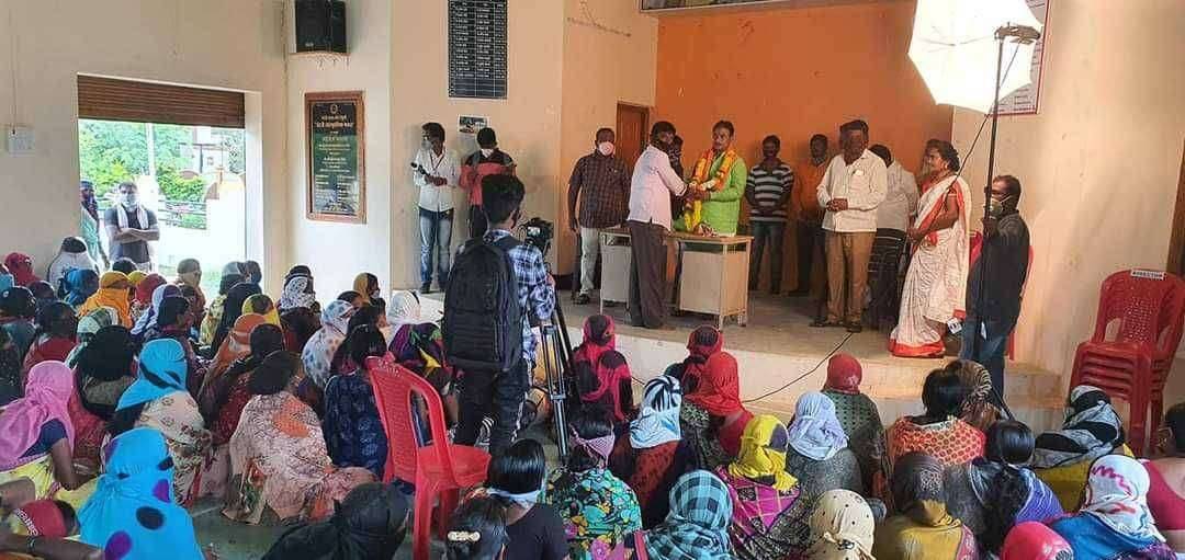 अडचणीत आलेल्या माता भगिणीसाठी मनसे जिल्ह्यात रस्त्यावर