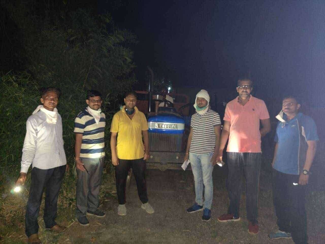 ?️ Big Breaking.. अमळनेर तहसीलदार मिलिंदकुमार वाघ यांचा वाळू माफियांवर दणका शहापूर ता अमळनेर येथे वाळूचे ट्रॅक्टर जप्त..