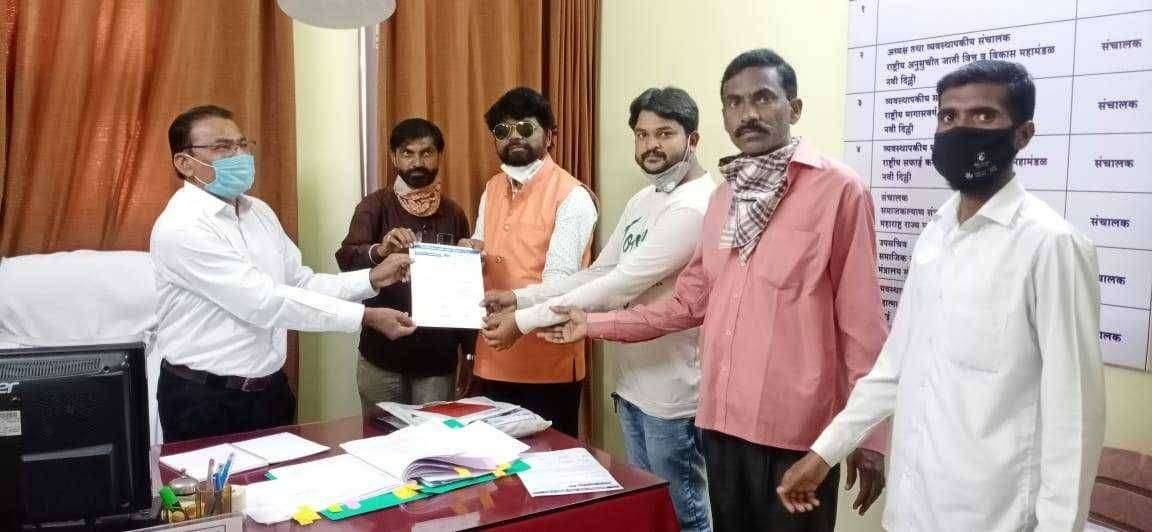 एनएफडीसी अंतर्गत उत्तर महाराष्ट्रातील सुशिक्षीत बेरोजगारांच्या मंजूर प्रकरणे तातडीने वितरित करा अन्यथा तीव्र आंदोलन-महाराष्ट्र रत्न अनिलभाई गांगुर्डे...