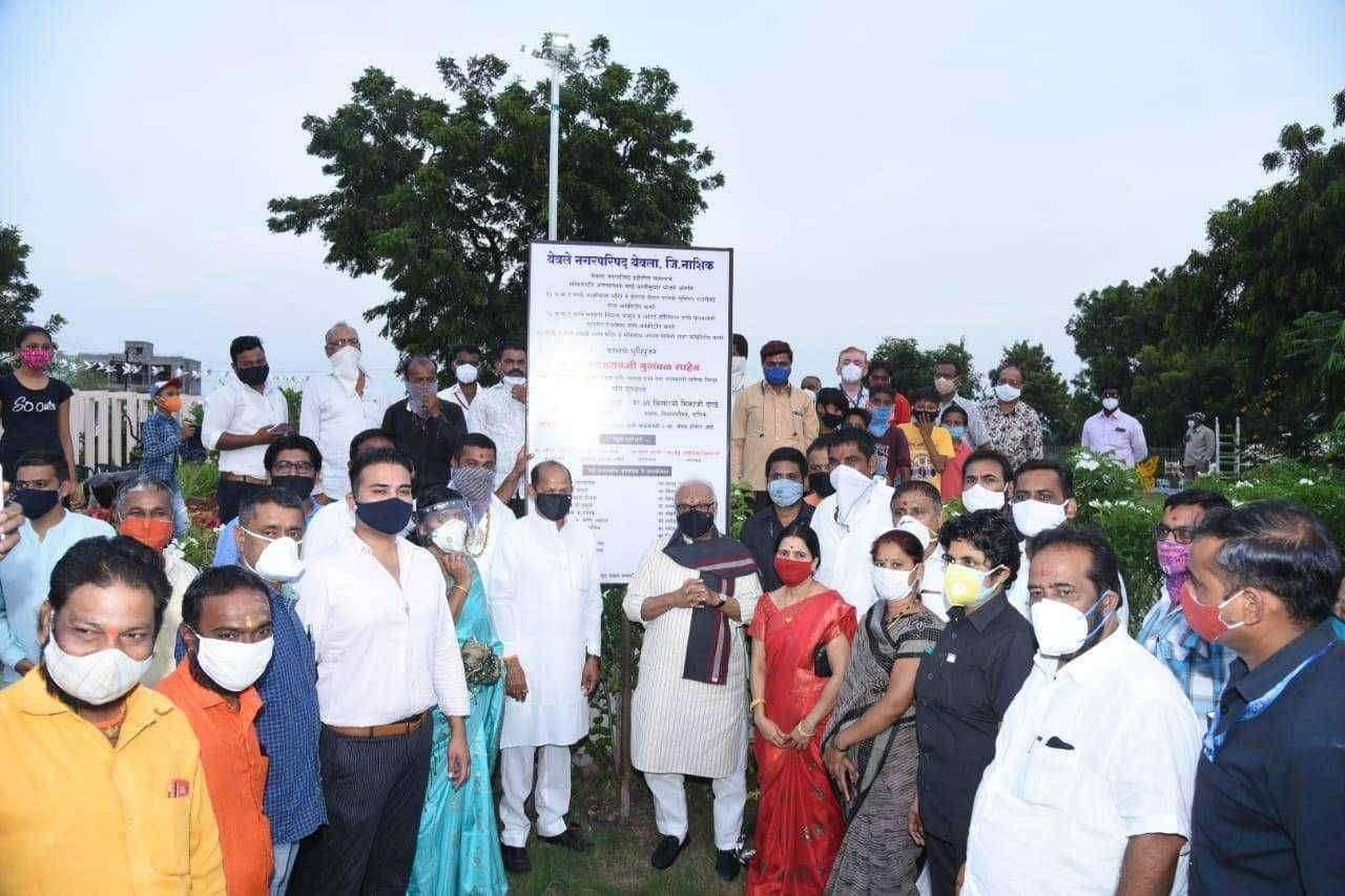 कोरोनामुळे निधीची कमतरता असली तरीही विकासकामे पूर्ण करण्यासाठी प्राधान्य- पालकमंत्री छगन भुजबळ..