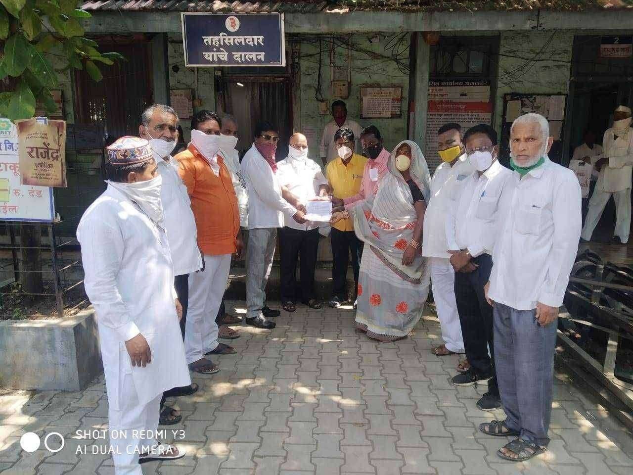 हाथरस झटनेतील दोषींना फाशी व परिवाराला आर्धिक सहाय्यता दया आखिल भारतीय सफाई मजदूर काँग्रेसची मागणी