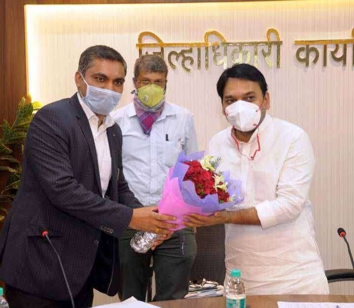 शेतकऱ्यांना बांधापर्यंत जावून सहकार्य करा- डॉ.विश्वजीत कदम