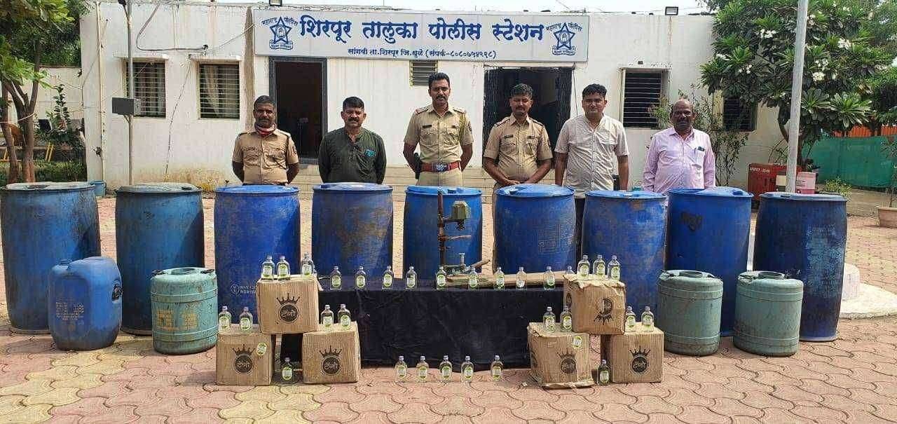 बनावट दारू भट्टी वर पोलिसांची धाड
