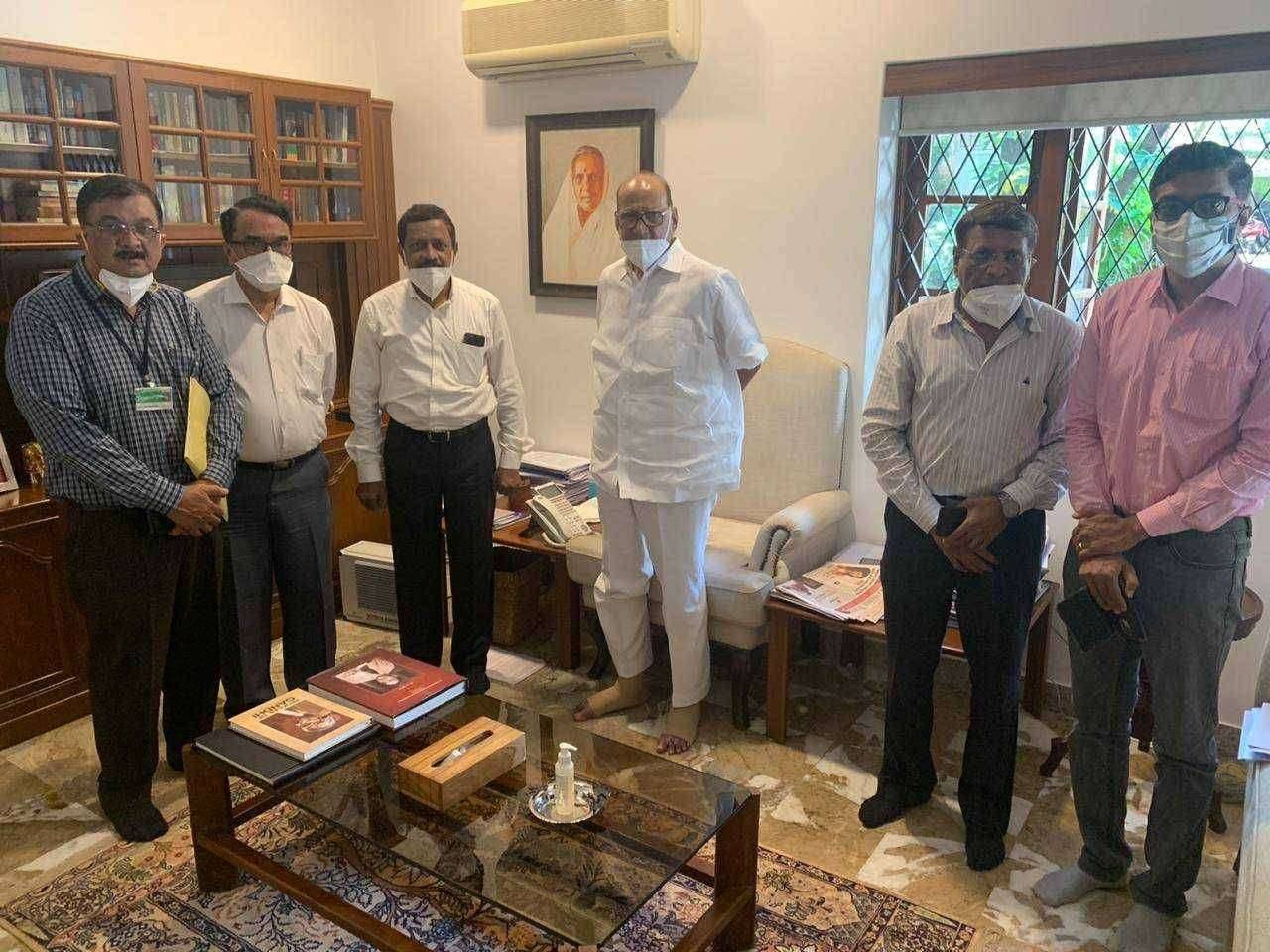 महाराष्ट्रातील विविध डॉक्टर्स संघटना पदाधिकाऱ्यांनी घेतली मा.ना. शरदचंद्र पवार साहेब यांची भेट.