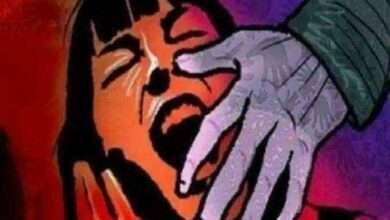 ? Crime Diary.. नवरात्री स्पेशल..अल्पवयीन दोन मुलींवर सामूहिक बलात्कार...प्रशासनाची बेजबाबदार वागणूक...रुग्णवाहिका न मिळाल्याने जखमी मुली रिक्षातून दवाखान्यात दाखल...