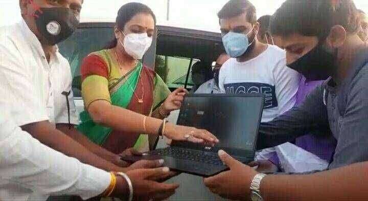 अंबाबाई ग माझे आई या गाण्याचे रोहिणी खडसेंच्या हस्ते लॉंचिंग