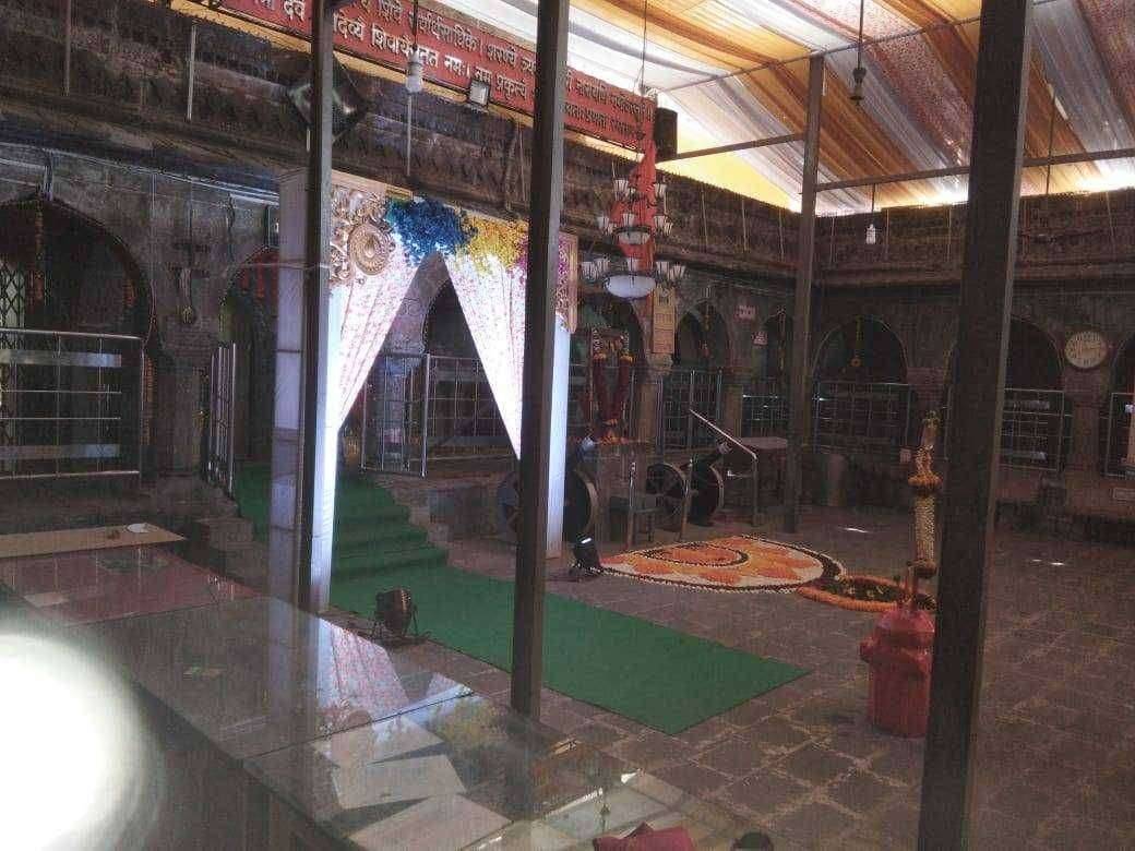 चांदवडला कोरोनामुळे रेणुकादेवी मंदिरात नवरात्र शांततेतच