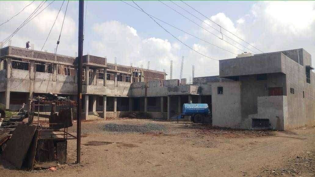 सावदा येथे जागा मालक व महसूल विभागाची फसवणूक करून केले भव्य इमारतीचे बांधकाम..