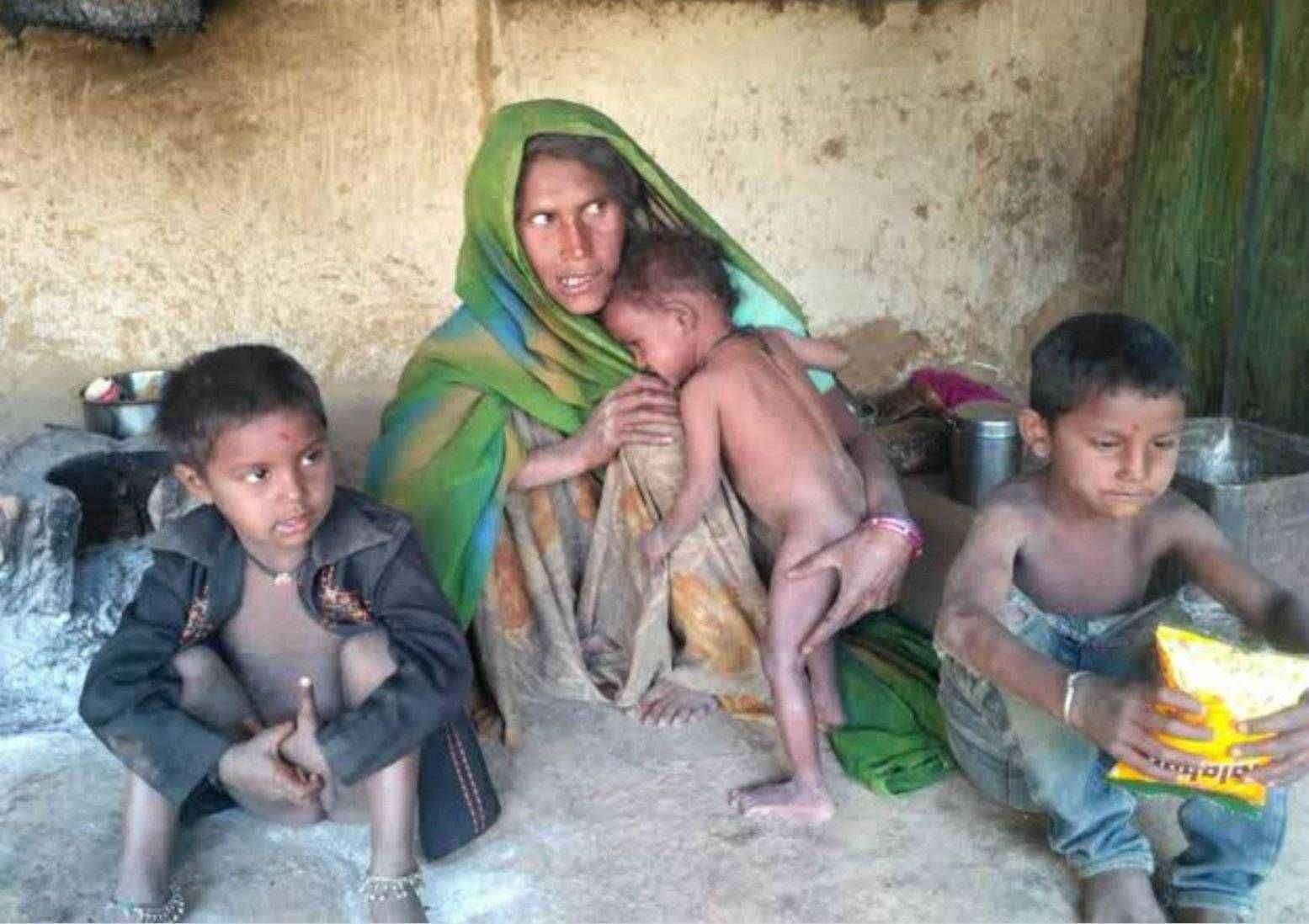 ?महत्वाचे...दिवाळीच्या तोंडावर आदिवासी खावटीच्या प्रतीक्षेत.. कागदी घोडे नाचविण्यात प्रशासन व्यस्त... सर्वेक्षण ने आदिवासी त्रस्त..