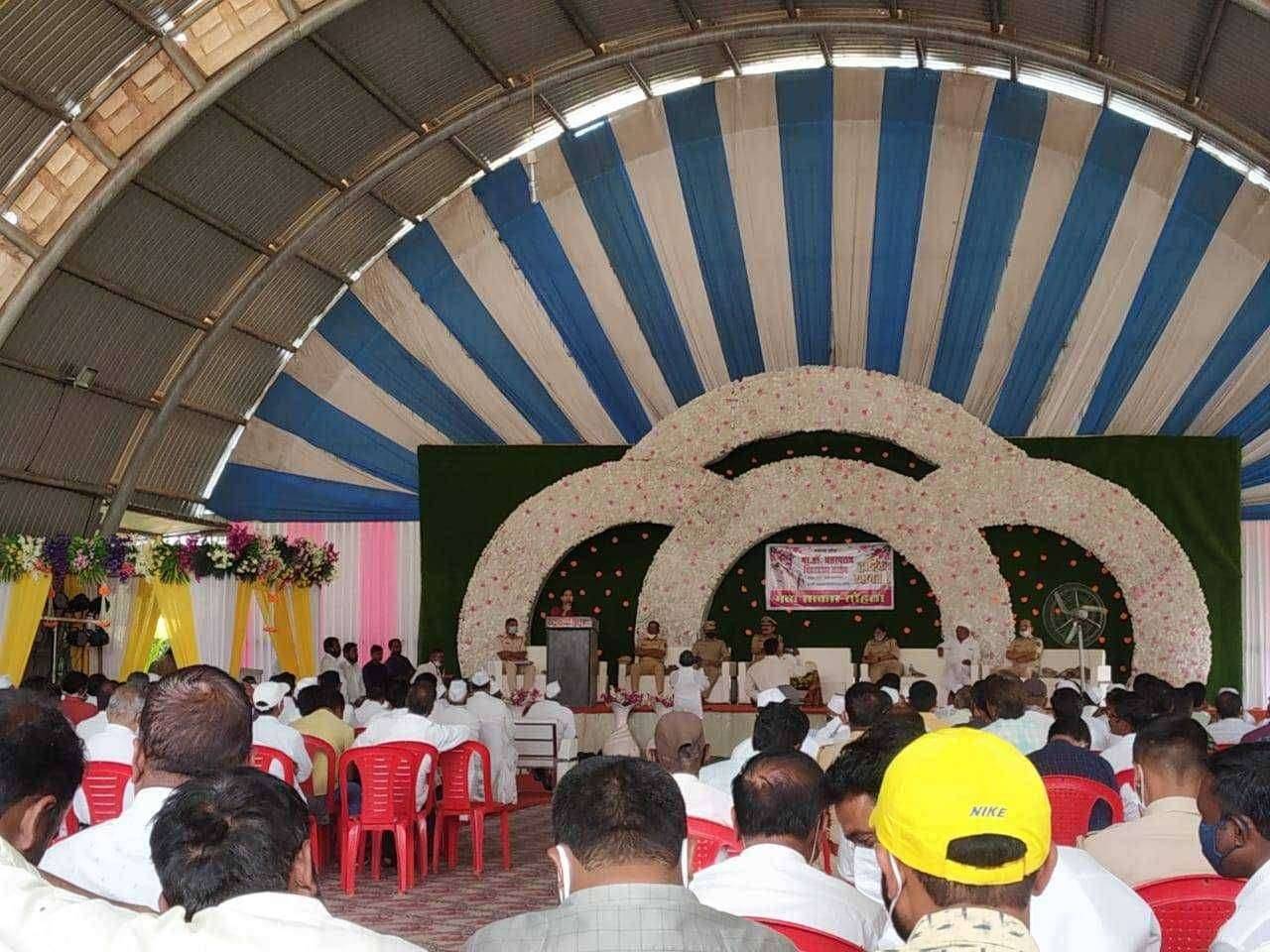 विशेष पोलीस महानिरीक्षक तथा कसमादेचे भूमिपुत्र डॉ.प्रतापराव दिघावकरांचा खा.डॉ.भारती पवारांच्या हस्ते सत्कार…