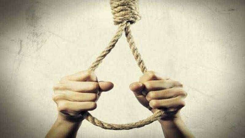 विठ्ठलवाडीत वडाच्या झाडाला गळफास घेऊन एकाची आत्महत्त्या…