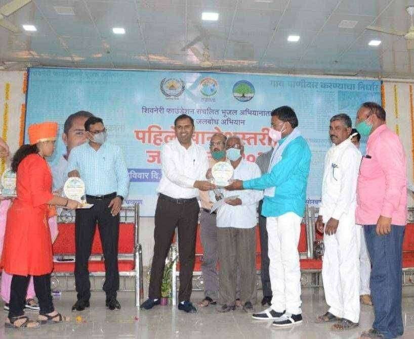 सोमनाथ माळी जलयोध्दा पुरस्काराने सन्मानित…