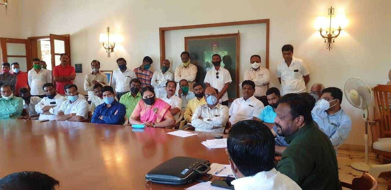 ओबीसी आरक्षण वाचविण्यासाठी अखिल भारतीय महात्मा फुले समता परिषदेकडून तालुकावार मोर्चेअखिल भारतीय महात्मा फुले समता परिषदेच्या नाशिकच्या बैठकीत निर्णय ..