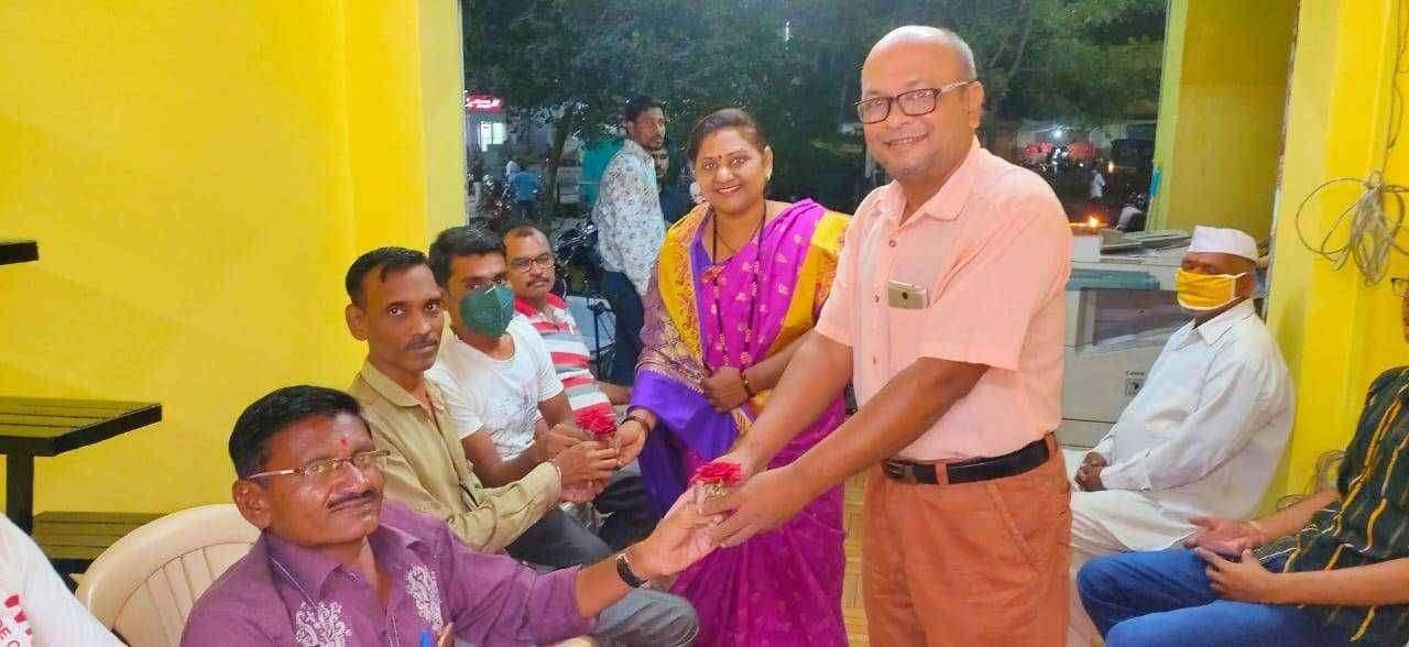 राष्ट्रीय पत्रकार दिनानिमित्त दिपाली गृप्स तर्फे पत्रकार बांधवांचा सन्मान