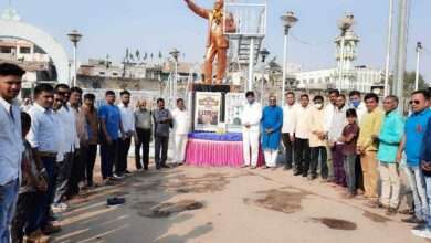 भाजपा दोंडाईचातर्फे संविधान दिन साजरा महामानव बाबासाहेब डाँ.आबेंडकर यांना माल्यार्पण व अभिवादन..