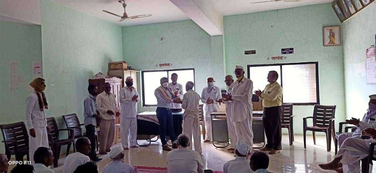 शिरूड ग्रामस्थांनी मानले शासन प्रशासनाचे आभार दत्त सार्वजनिक वाचनालया तर्फे सत्कार ...