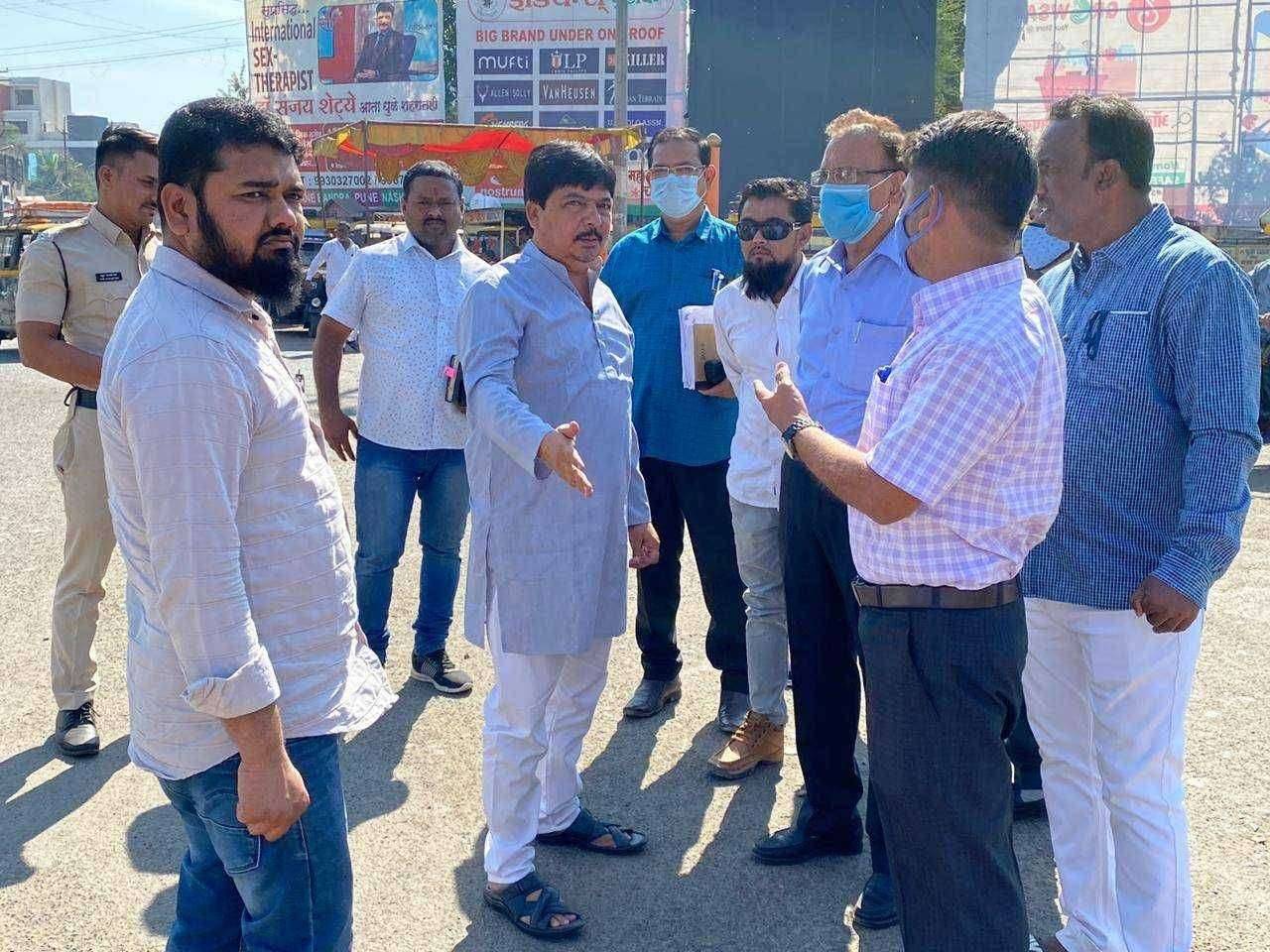 आपले शहर सुंदर शहर या संकल्पनेतून शहरात मुख्य १० चौक होणार सुशोभित शहरातील प्रवेश मार्गांवर ५ ठिकाणी होणार आकर्षक मांडणीचे सुशोभीकरण – आमदार फारूक शाह यांची माहिती...