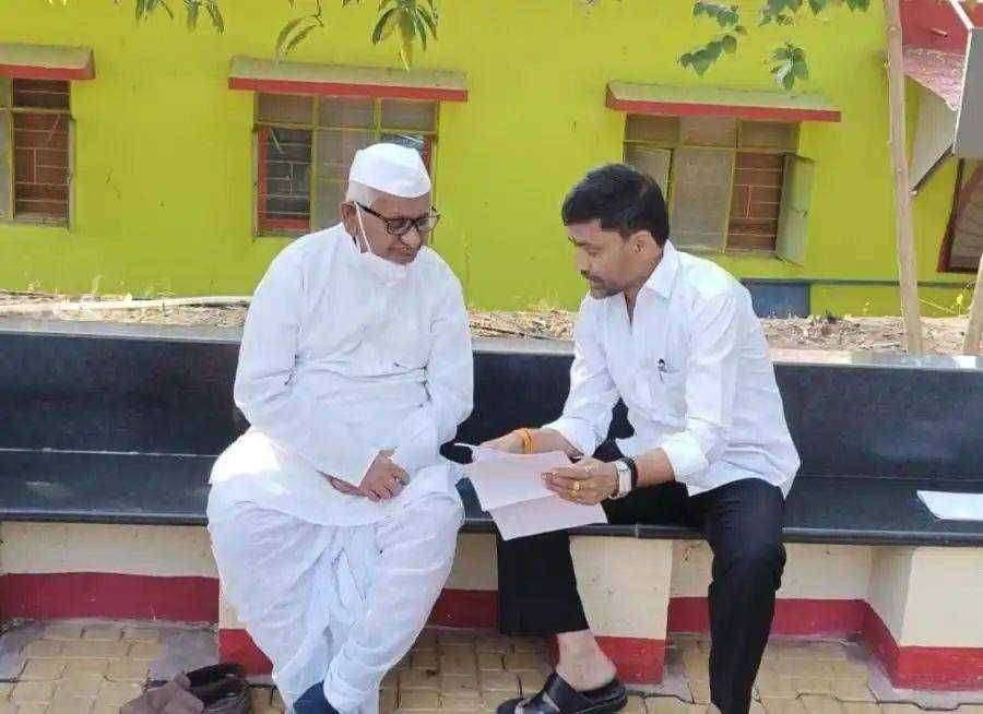 यासाठी मी आमदार निलेश लंकेचा प्रचारक म्हणून काम करणार - अण्णा हजारे