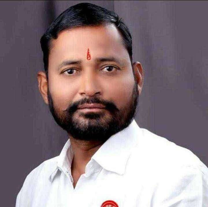 विठ्ठलाच्या चेअरमन पदी युवराज दादा पाटील यांची बिनविरोध निवड करा माऊली हळणवर