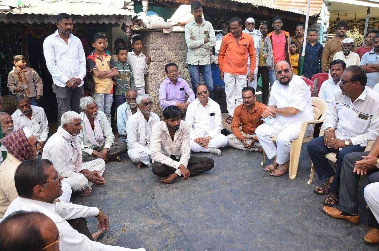 वीरजवान अमित पाटील यांच्या कुटूंबियांचे पालकमंत्र्याकडून सात्वंन !