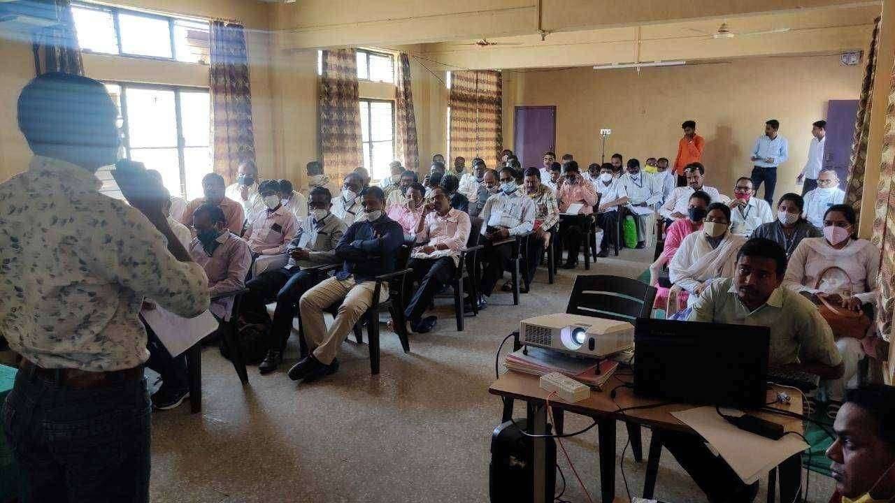 चाळीसगाव येथे शिवनेरी फाऊंडेशन तर्फे कार्यशाळा संपन्न...