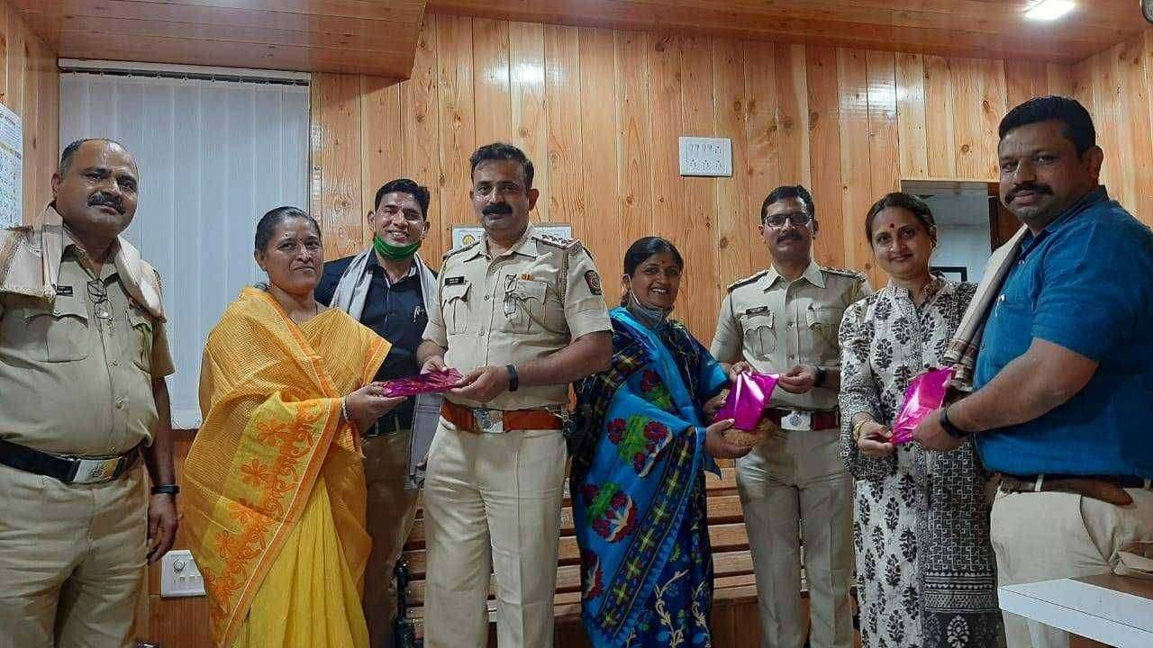 राष्ट्रवादी महिला काँग्रेस नासिक शहराच्या वतीने गंगापूर पोलिसांचे आभार