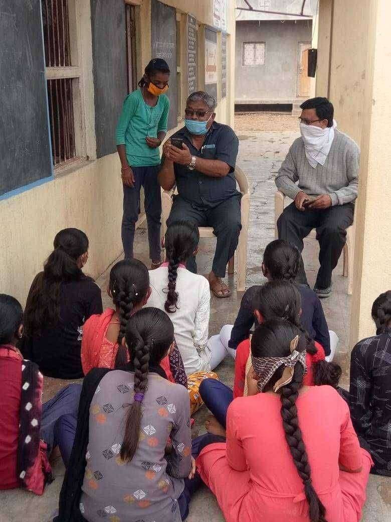 शासनाच्या स्वाध्याय उपक्रमामुळे विद्यार्थ्यांमध्ये विचारशक्तीला वाव केंद्रप्रमुख अरुण मोरे..