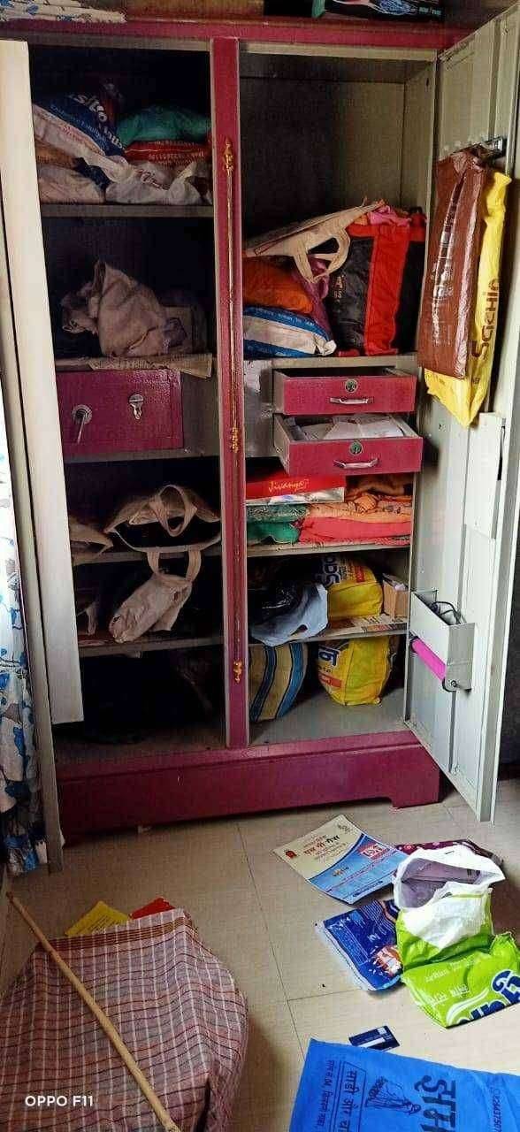 शिरूड येथे भरदिवसा चोरट्यांनी मारला डल्ला... भर दुपारी एक लाख वीस हजाराचा ऐवज लंपास...