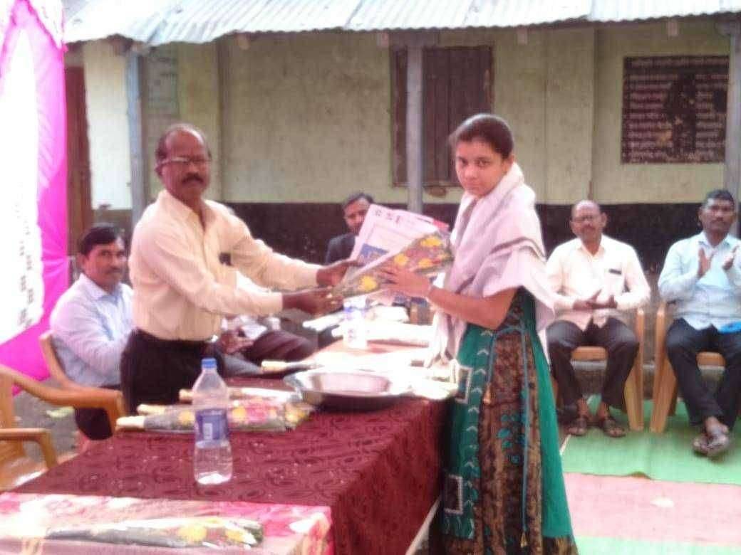 पातूर तालूका येथील चोंढी येथे क्रांतीज्योती सावीञीमाई फूले जयंती व गुणवंत विद्यार्थ्यांचा सत्कार सोहळ्याचे आयोजन