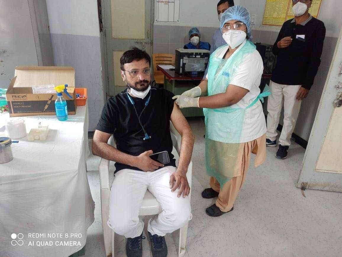 कोविड लसीकरणाचे चोपडा येथे शुभारंभ...