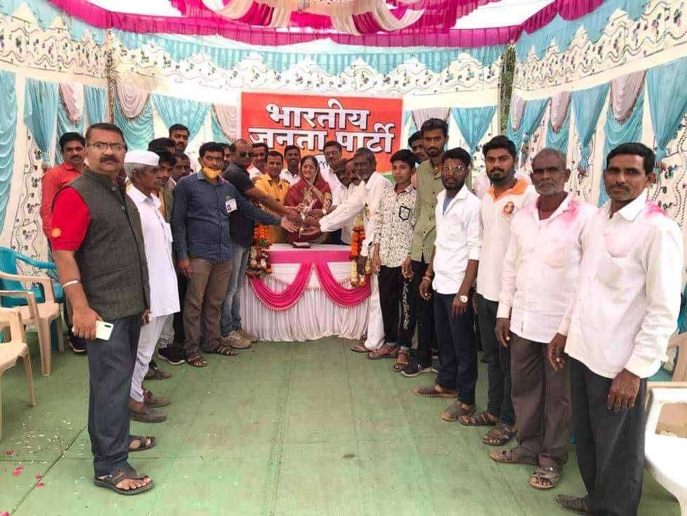 ?️ अमळनेर कट्टा..ग्रामिण जनता भाजपाच्याच पाठीशी असल्याचे झाले सिद्ध-तालुकाध्यक्ष हिरालाल पाटील माजी आ.स्मिता वाघांच्या नेतृत्वात ४६ ग्रामपंचायतीवर भाजपाचे वर्चस्व