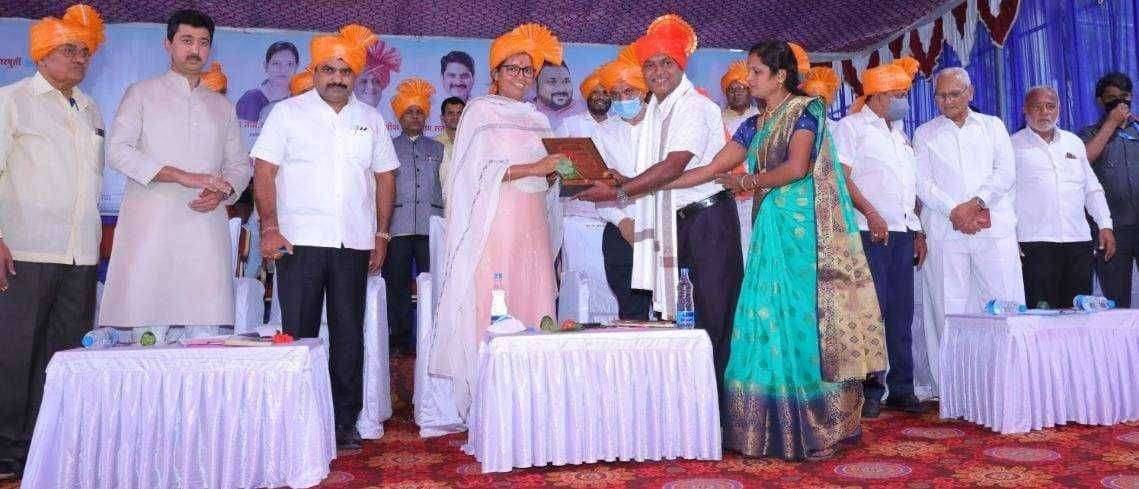 डॉ . दिपक शेटे यांचा शिक्षणमंत्री वर्षा गायकवाड यांच्या हस्ते विशेष सन्मान