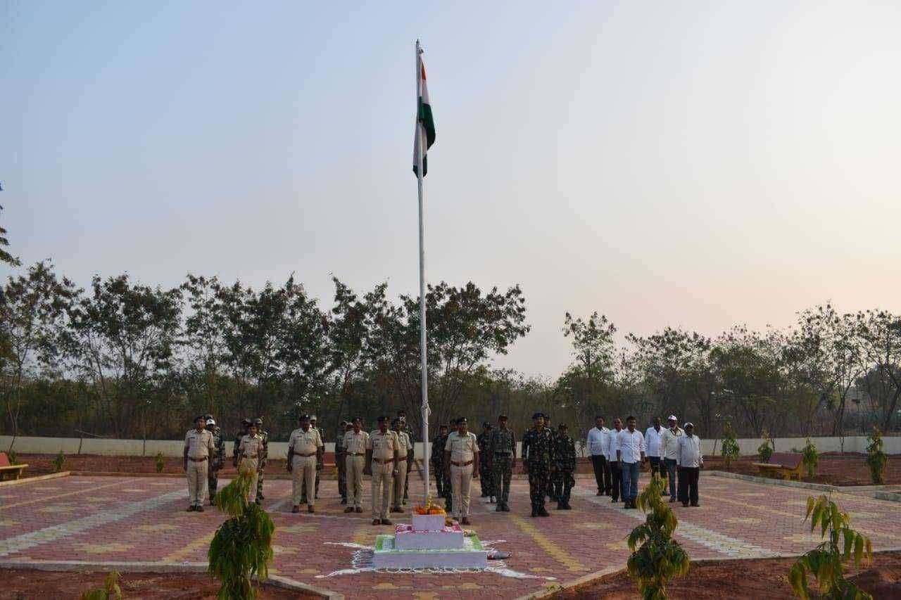 वनपरिक्षेत्र कार्यालय पंढरपूर येथे 72वा प्रजासत्ताक दिन उत्साहात साजरा